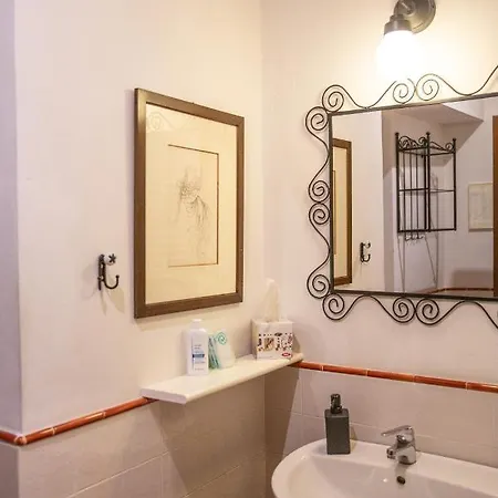 Lovely One Bedroom Apartment Nearby Ponte Vecchio Florencia Exterior foto