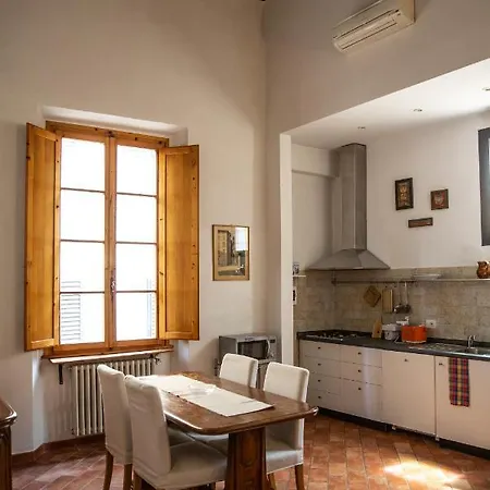 Lovely One Bedroom Apartment Nearby Ponte Vecchio Florencia Exterior foto